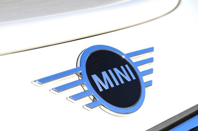 2021 Mini Hatch 0.0 135kW Cooper S Level 1 33kWh 3dr Auto