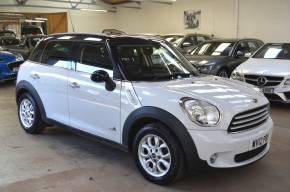 MINI COUNTRYMAN 2012  at Derek Merson Minehead