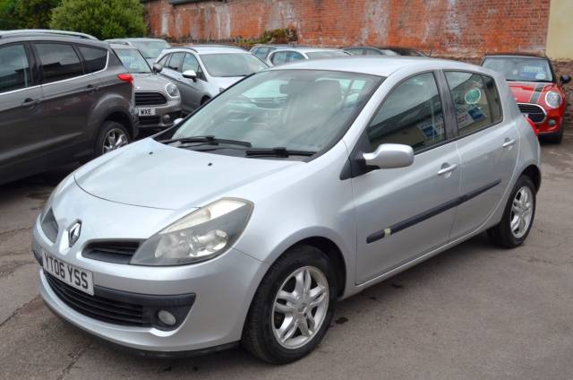 2006 Renault Clio 1.6 VVT Dynamique 5dr